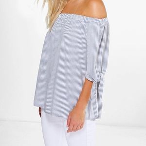 Off shoulder sleeve gray top